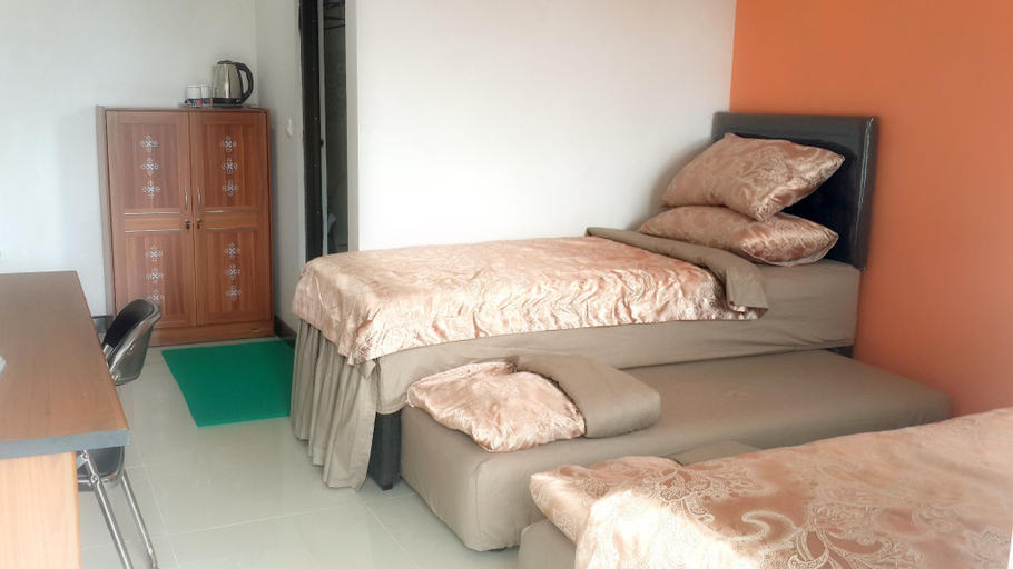 Bedroom 2, Mj'S Guesthouse Dog Lovers, Bandung