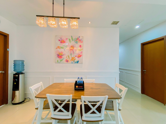 Dining Room 9