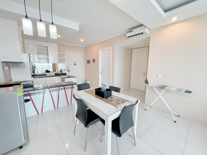 Others 5, Restful And Simple 2Br At The Via And The Vue Apartment, Surabaya