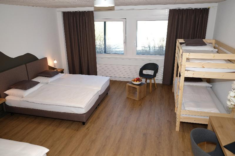 Bedroom 18