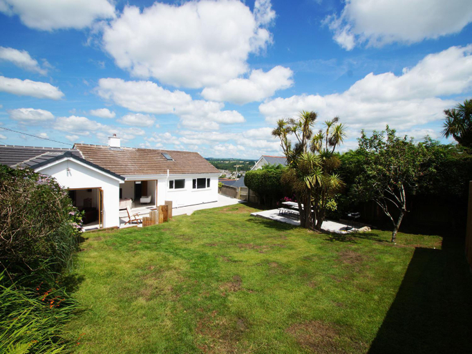 Exterior & Views 1, Sea Heights, Pembrokeshire