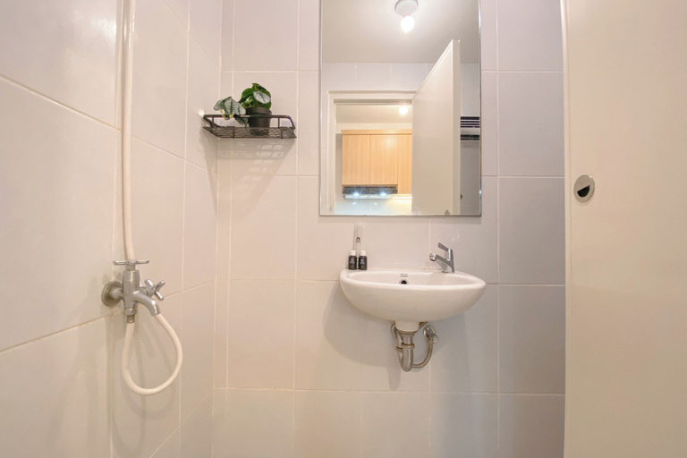 Bedroom 3, Cozy And Great Deal Studio Apartment At Tokyo Riverside Pik 2, Tangerang