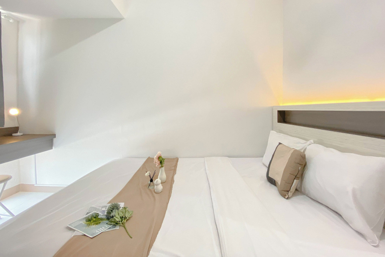 Bedroom 3, Cozy And Simply Studio Room At Apartment Tokyo Riverside Pik 2, Tangerang
