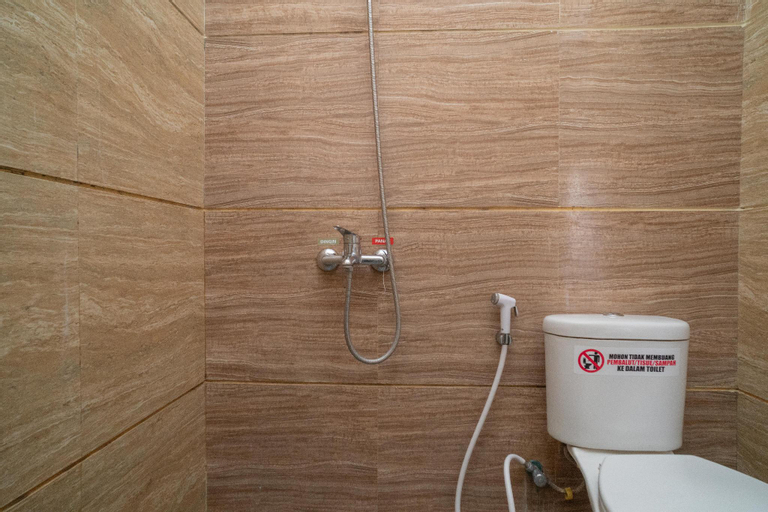 Bathroom 12