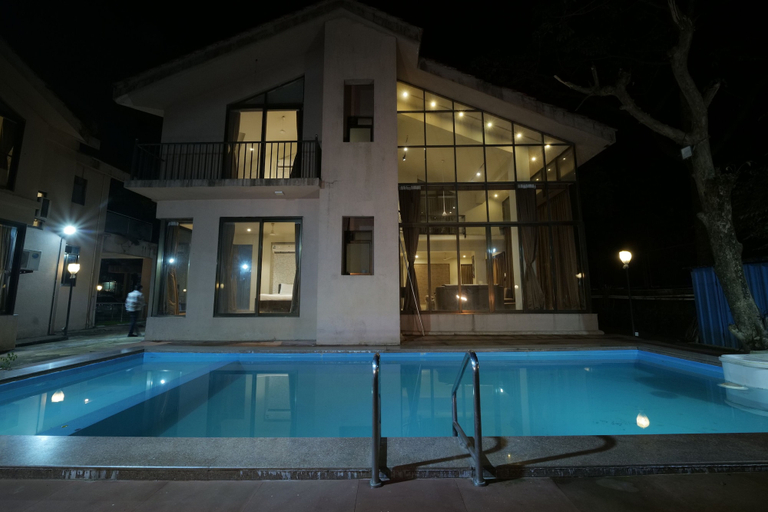 Sport & Beauty 3, Pine Wood Villa By 97RoyalVista, Pune