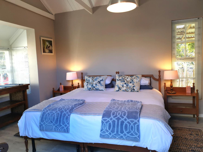Others 2, 30 Oak Street, Overberg