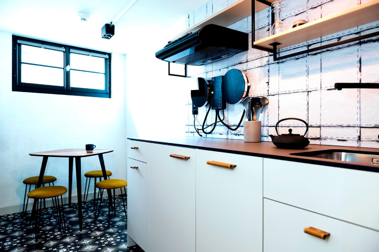 Dining Room 12