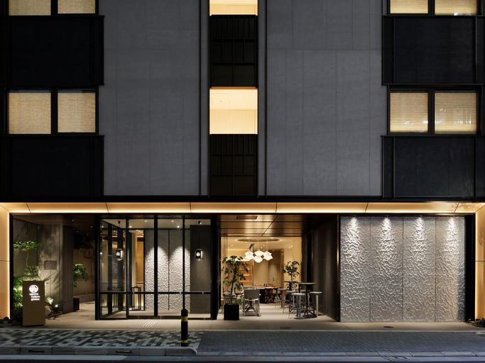 Exterior 6