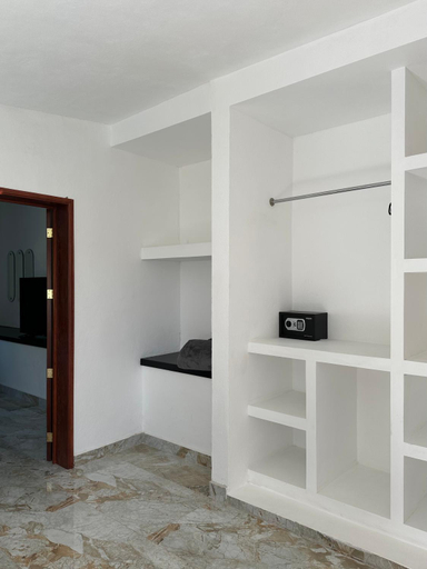 Others 3, DUNAMIS HOTEL, Jilotepec