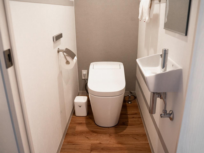 Bathroom 26