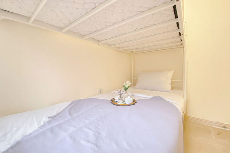 Bedroom 14