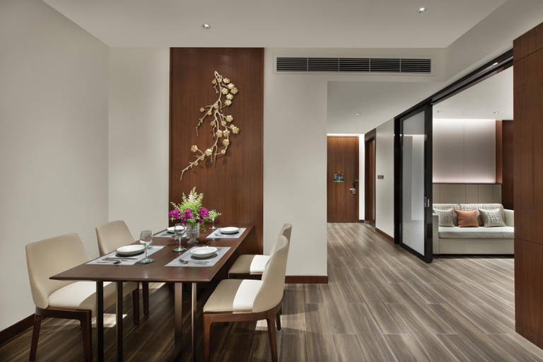 Dining Room 4
