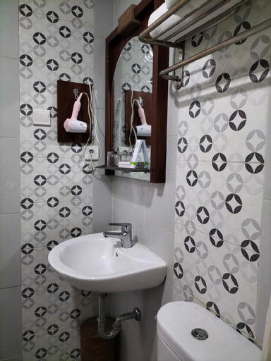 Bathroom 4
