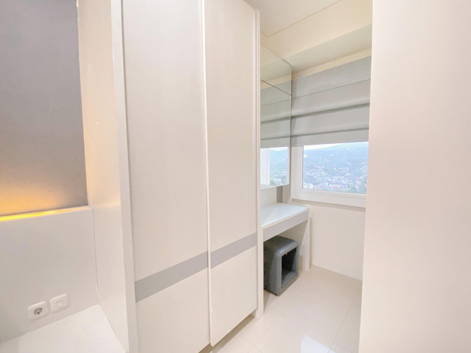 Bathroom 4, Modern Abode 2Br Apartment At Parahyangan Residence, Bandung