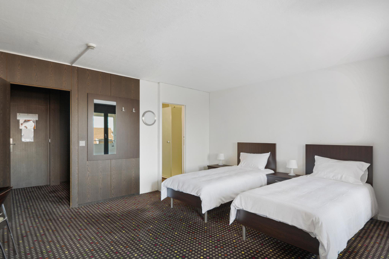 Bedroom 9