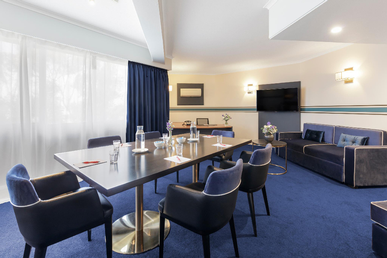 Meeting Room 6