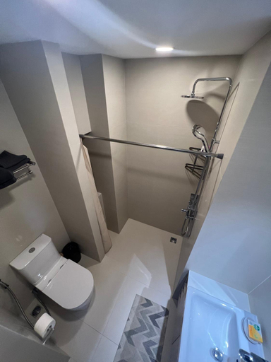 Bathroom 4, Skypark Laguna BangTao Beach Apartment, Pulau Phuket