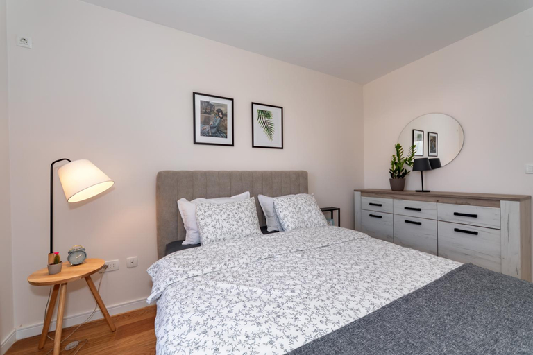 2, Les appartements Prives Bar