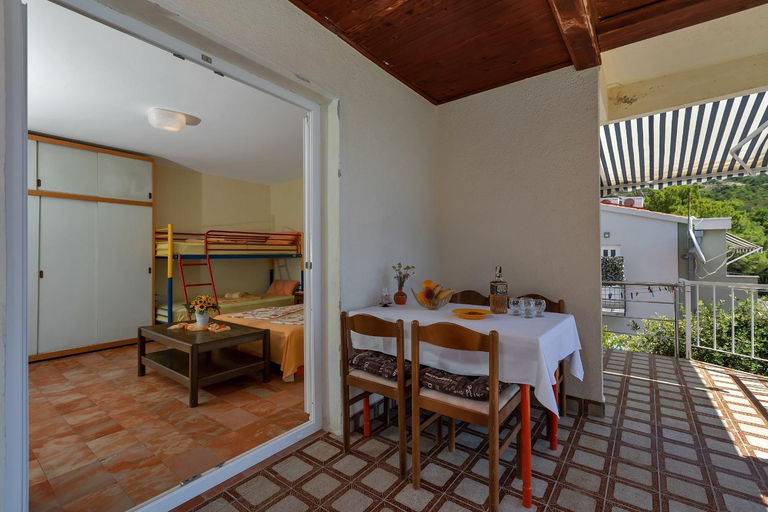 Facilities 3, Vila Milena, Baška Voda