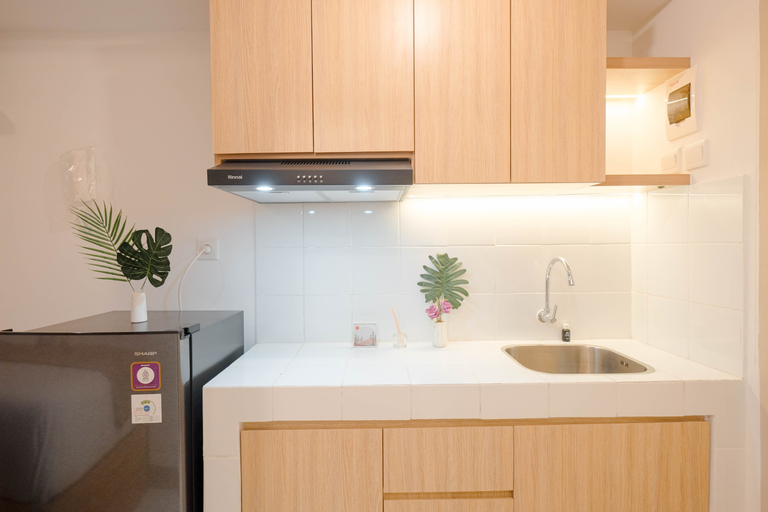Others 4, Simply and Compact Studio at Tokyo Riverside PIK 2 Apartment By Travelio, Tangerang