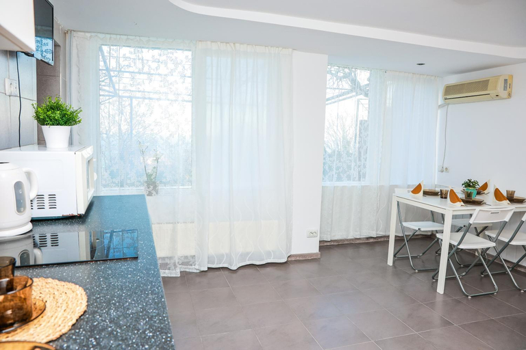 Others 2, Апартаменти Дача, Varna