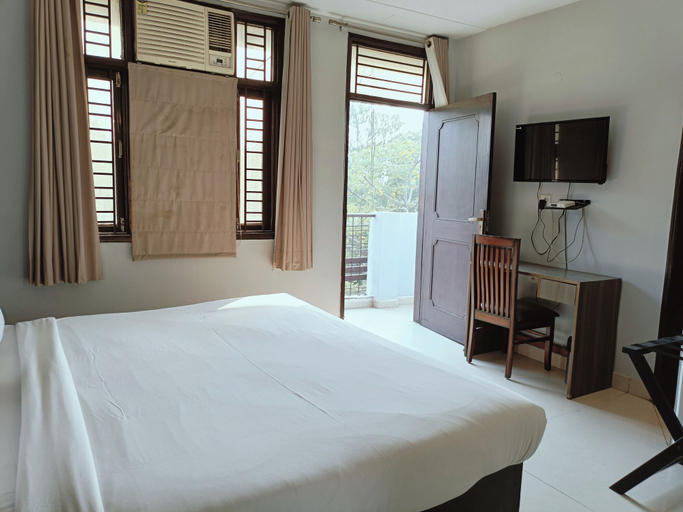 Bedroom 4, Silver Arrow Guest House, Delhi