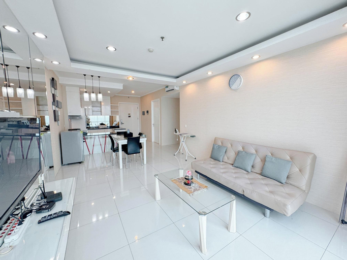 Restful And Simple 2Br At The Via And The Vue Apartment, Surabaya