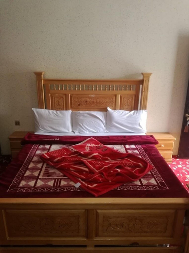 Bedroom 1, Pinehills Hotel Naran, Hazara