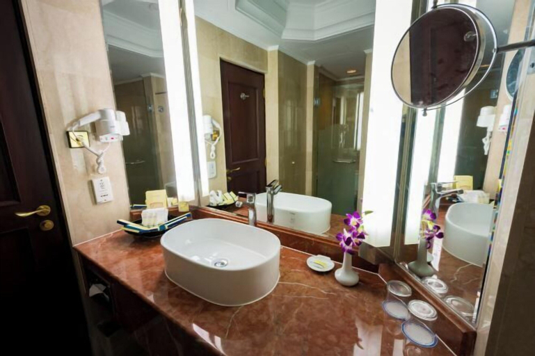 Bathroom 21