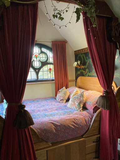 Bedroom 3, Enchanting Hand Painted Tabernacle with Hot Tub, Cornwall