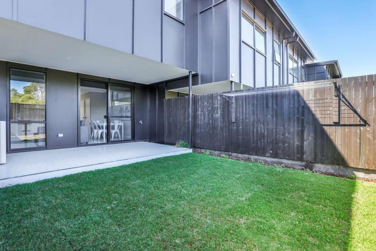 Cheerful 3 Bedroom townhouse with Parking, Gold Coast