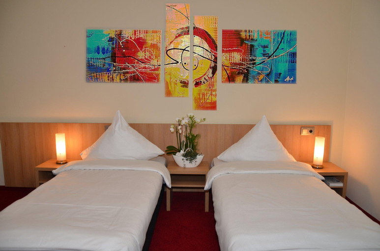 Bedroom 13