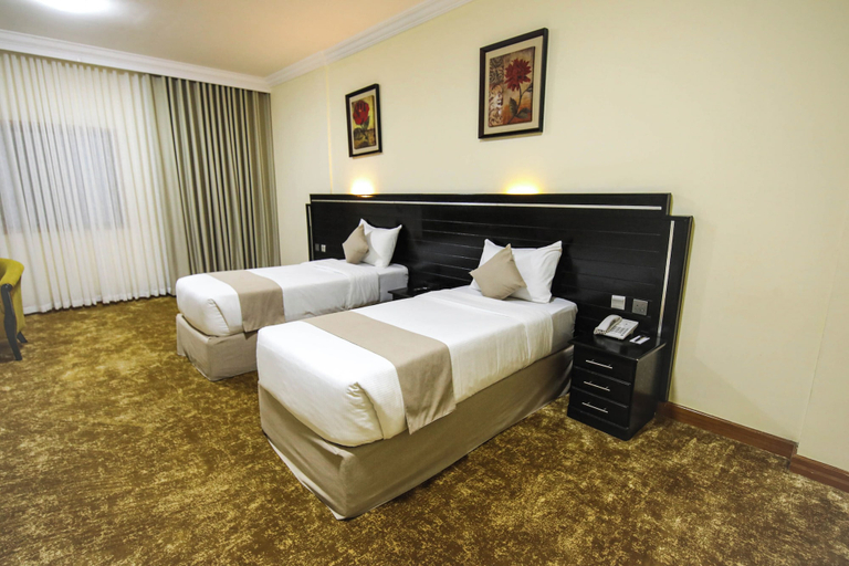 Bedroom 4, Bab al-maltazam concorde hotel, Makkah