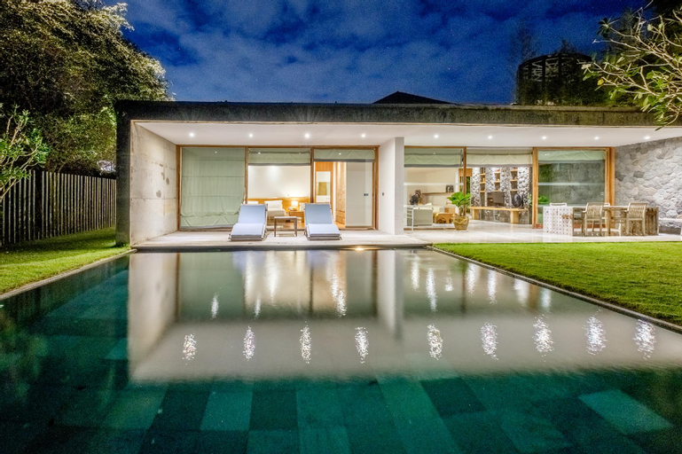 Swimming Pool 10