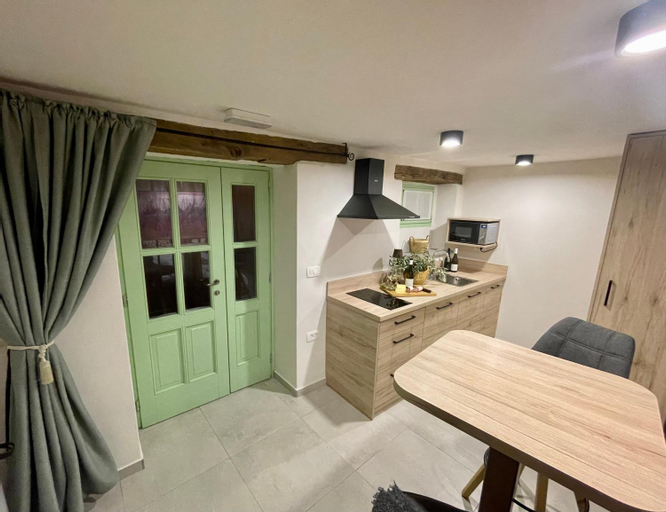 Dining Room 8