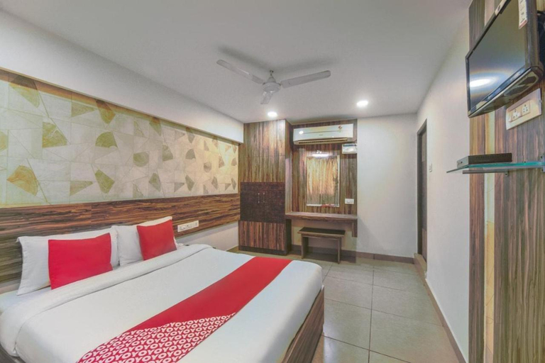 Others 5, Serenity Inn, Thiruvallur