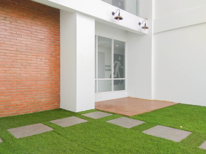 Exterior & Views 2, Simply And Cozy Stay Studio Patraland Urbano Apartment, Bekasi
