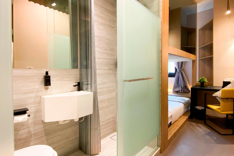 Bathroom 4