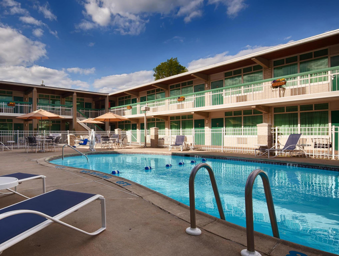 Others 3, SureStay Plus by Best Western Brandywine Valley, New Castle