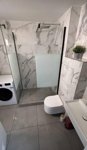 Bathroom 3, Nisay Home - Schorndorf - City Apartment, Rems-Murr-Kreis