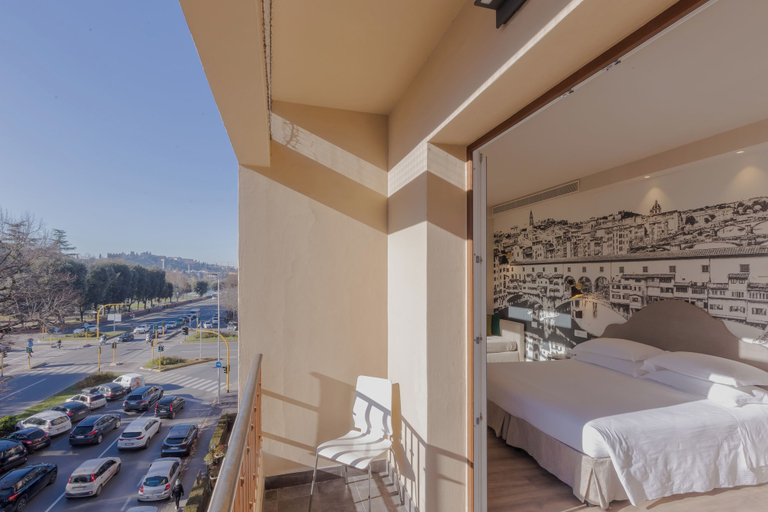 Bedroom 4, FH55 Med Executive Hotel, Florence