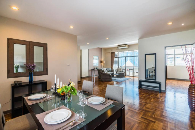 Dining Room 2