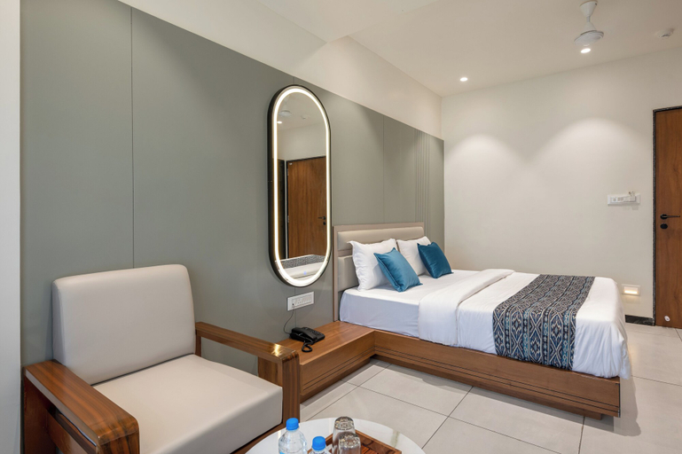 Bedroom 4, The Zuree Hotel, Gandhinagar