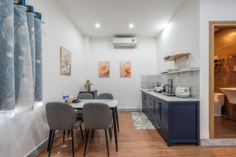 Food & Drinks, Palas House By Cozrum, Tân Bình