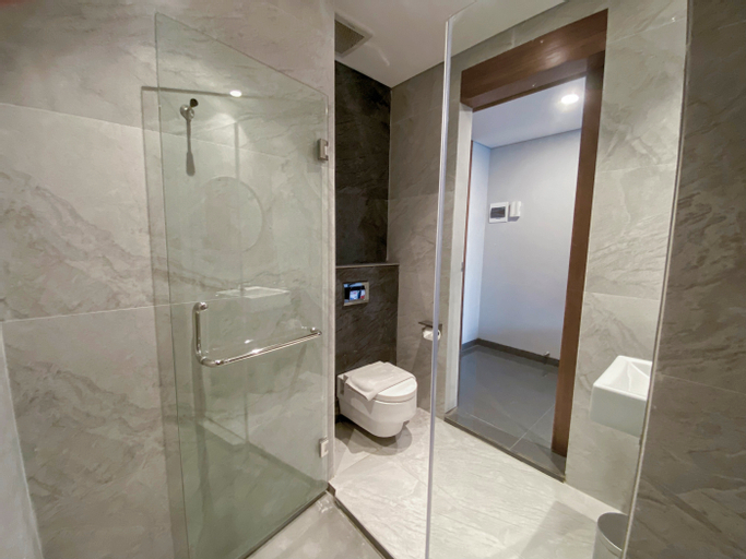 Bathroom 8