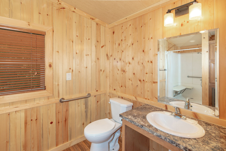 Bathroom 3, Sun Outdoors Lake Rudolph, Spencer