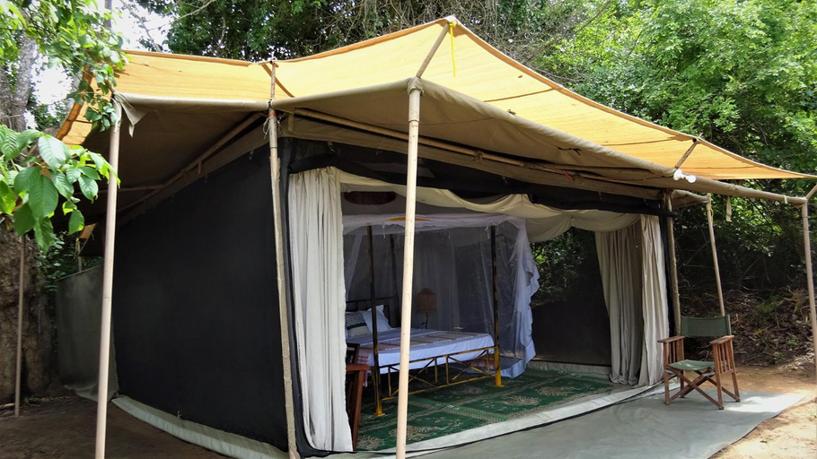 Others 4, Nje Bush Camp, Rufiji