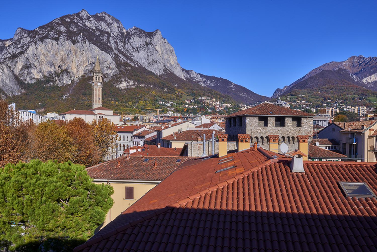 Others 5, Verde Acqua two Apartments, Lecco