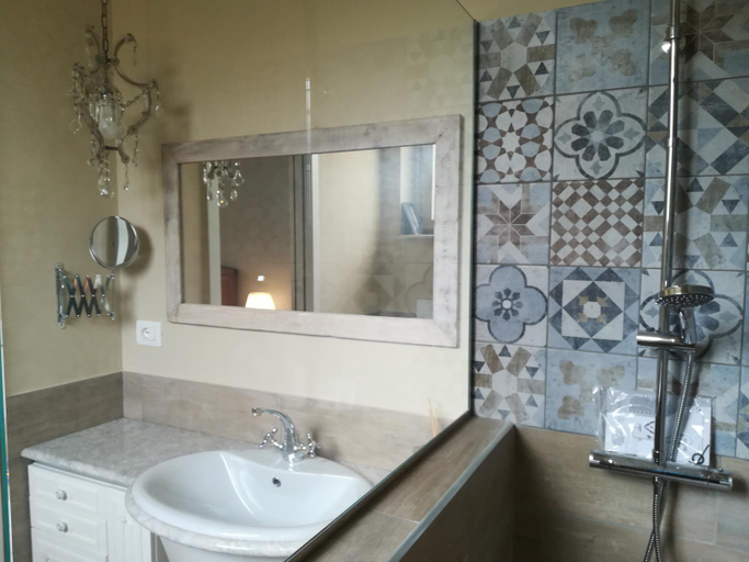 Bathroom 2, Ca Nostra B&B Home Restaurant, Asti