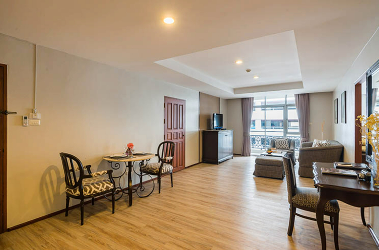 Dining Room 5